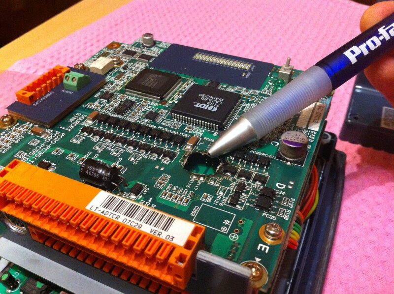 PANEL-OPERATORA-Pro-face-V-REMONTE648b44cdfef2f2a3.jpg